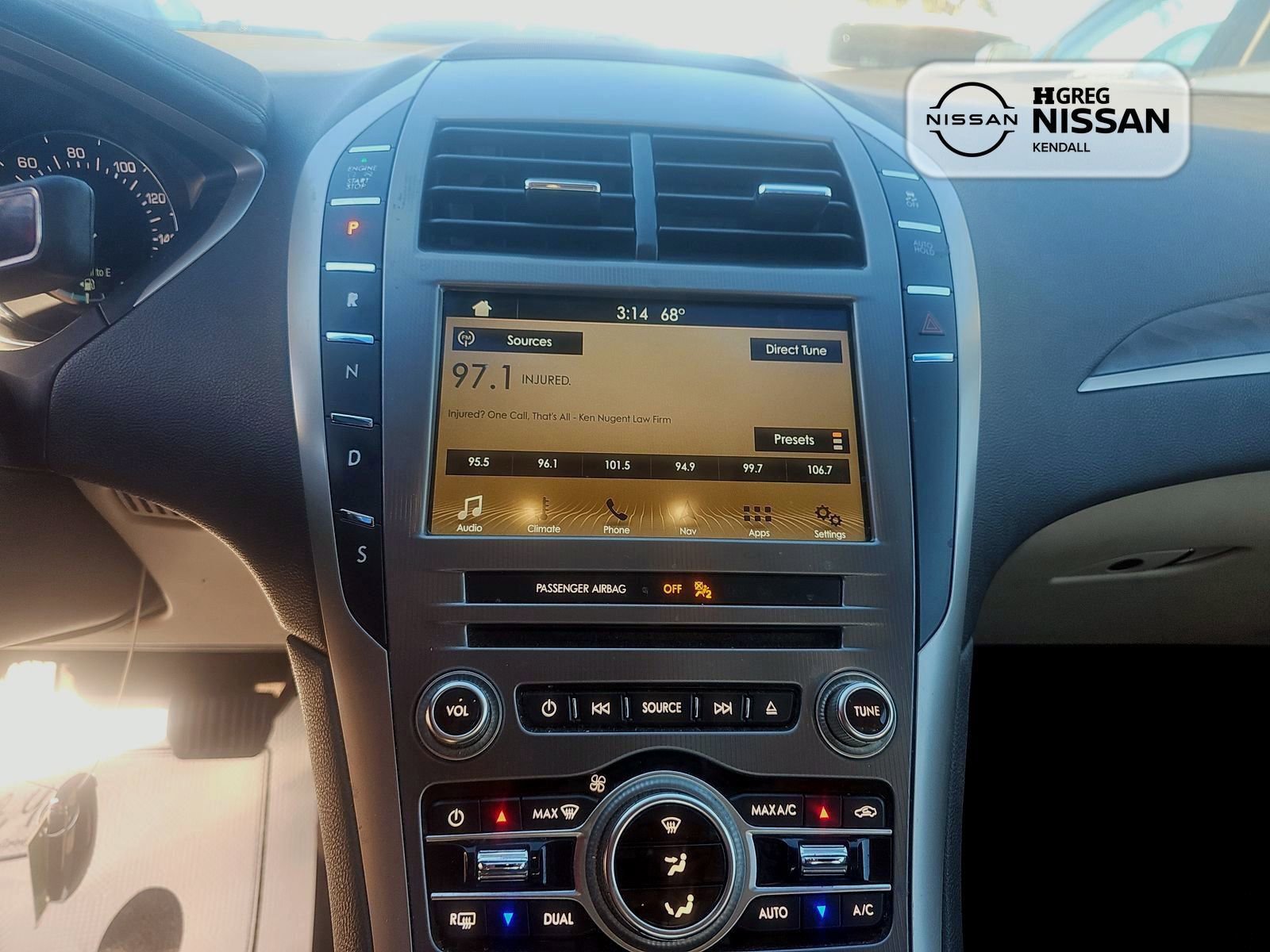 Used 2018 Lincoln MKZ Select w/ Select Plus Package image 19