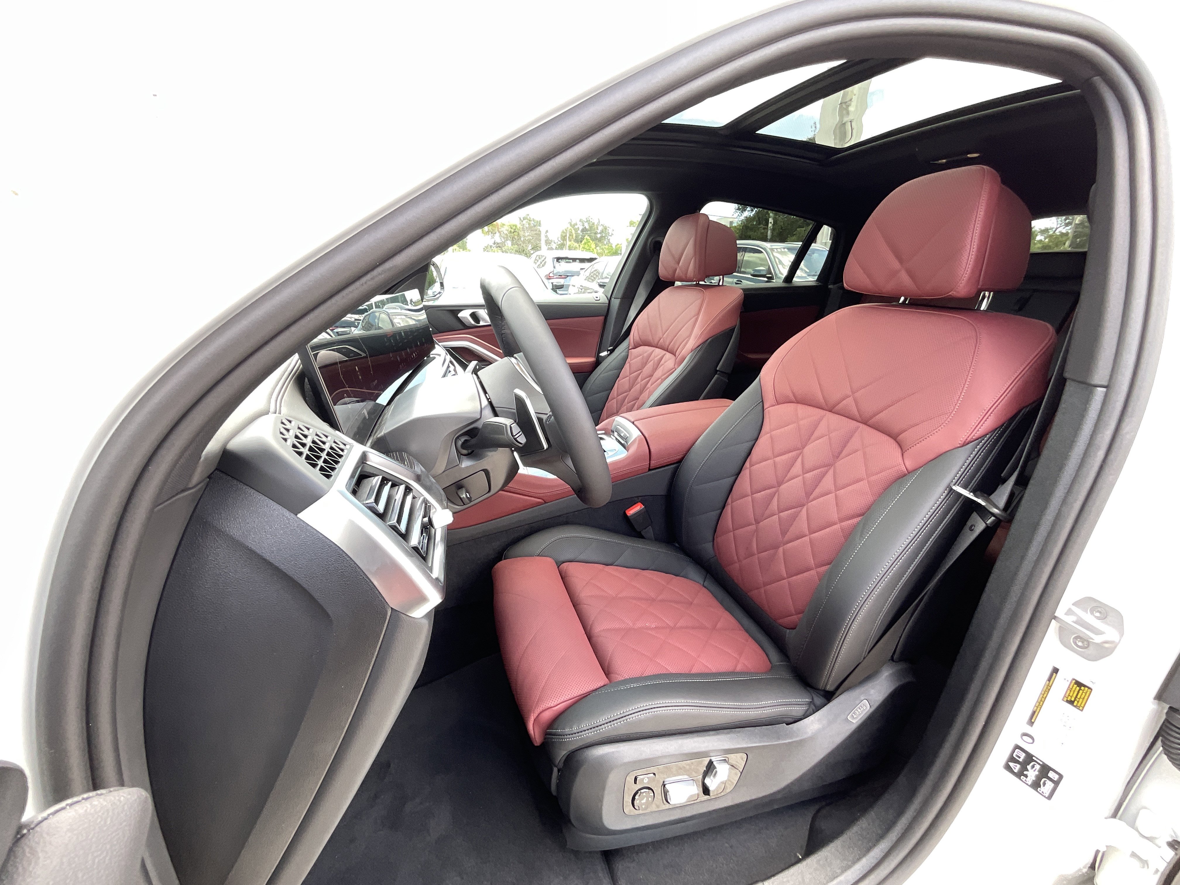 New 2027 BMW X6 xDrive40i AWD/4WD image 11