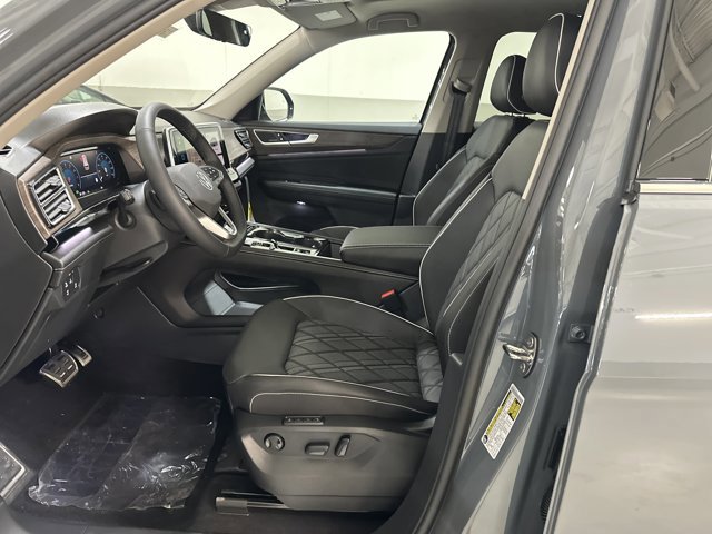 New 2026 Volkswagen Atlas SEL Premium R-Line image 16
