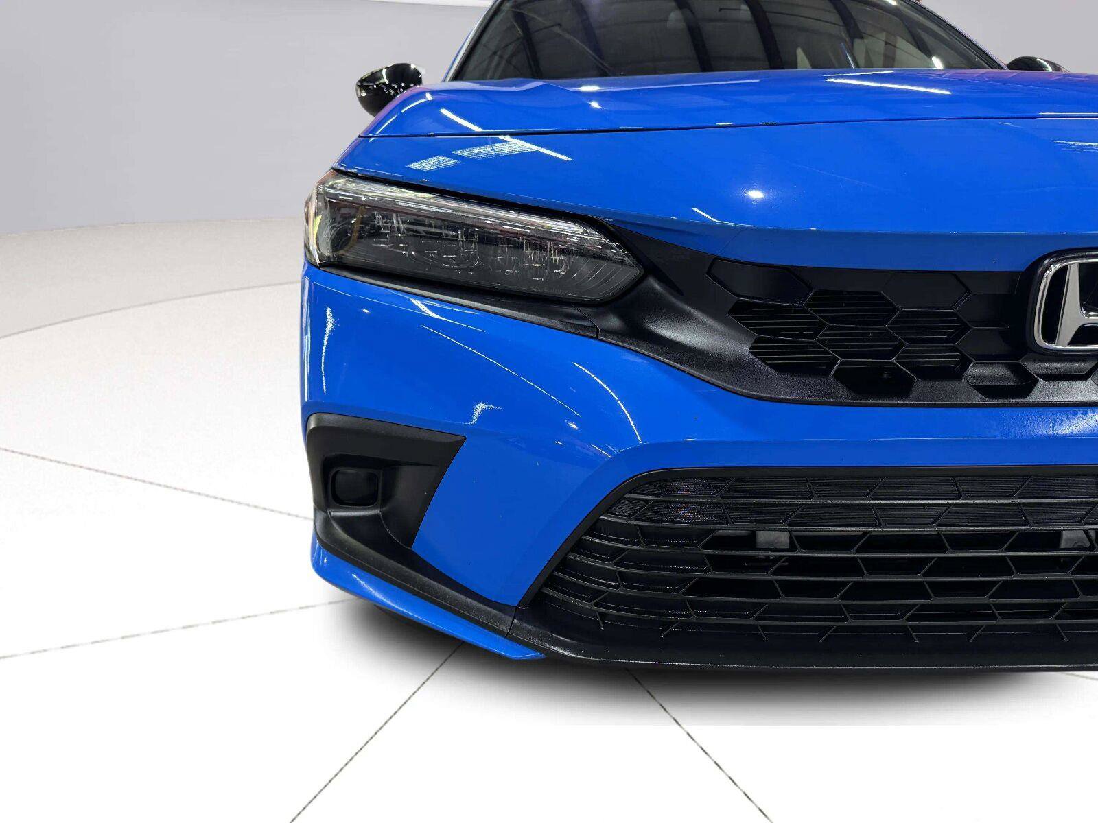 Used 2023 Honda Civic Sport image 12