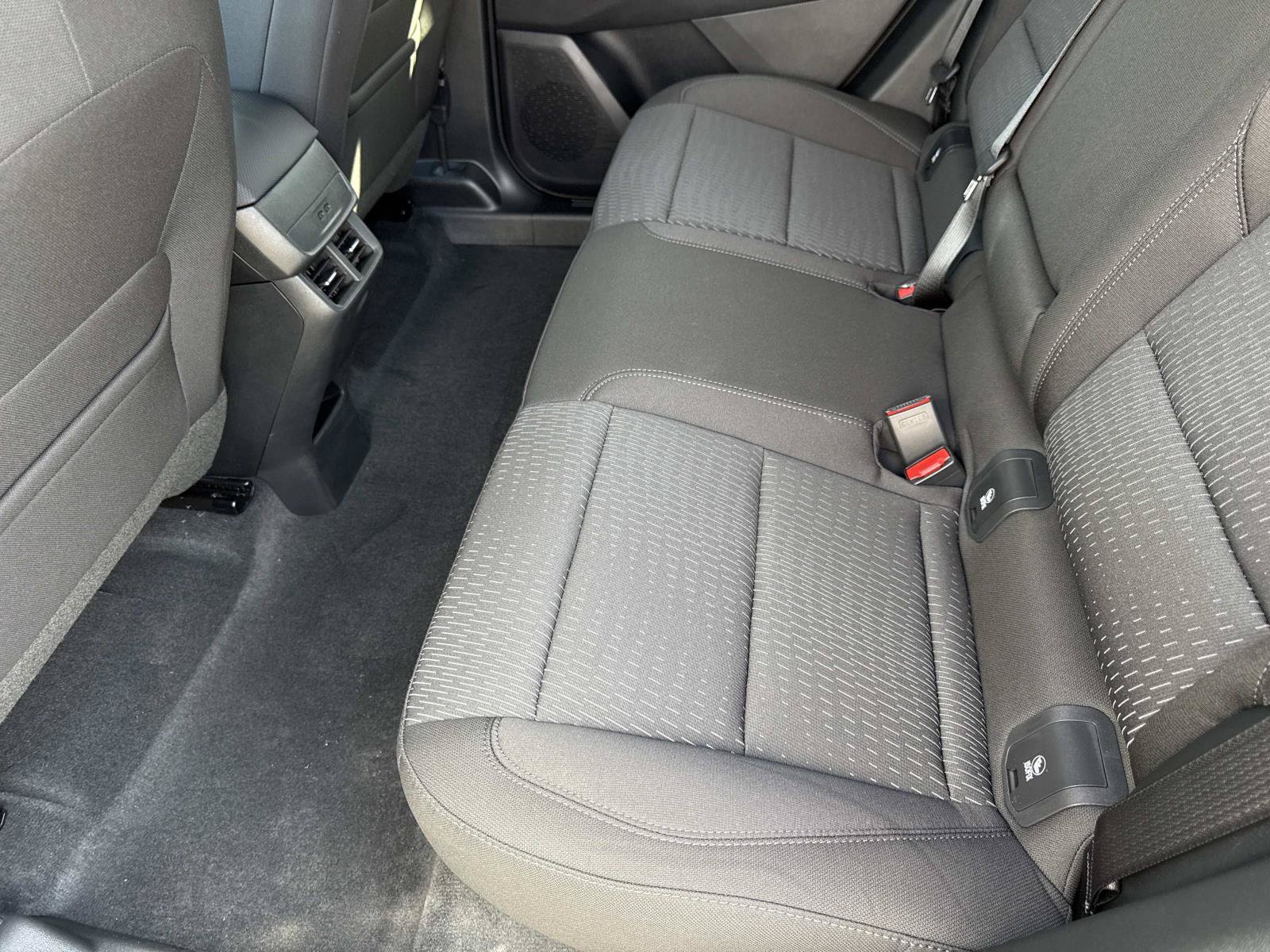 New 2027 Chevrolet Equinox LT FWD image 10