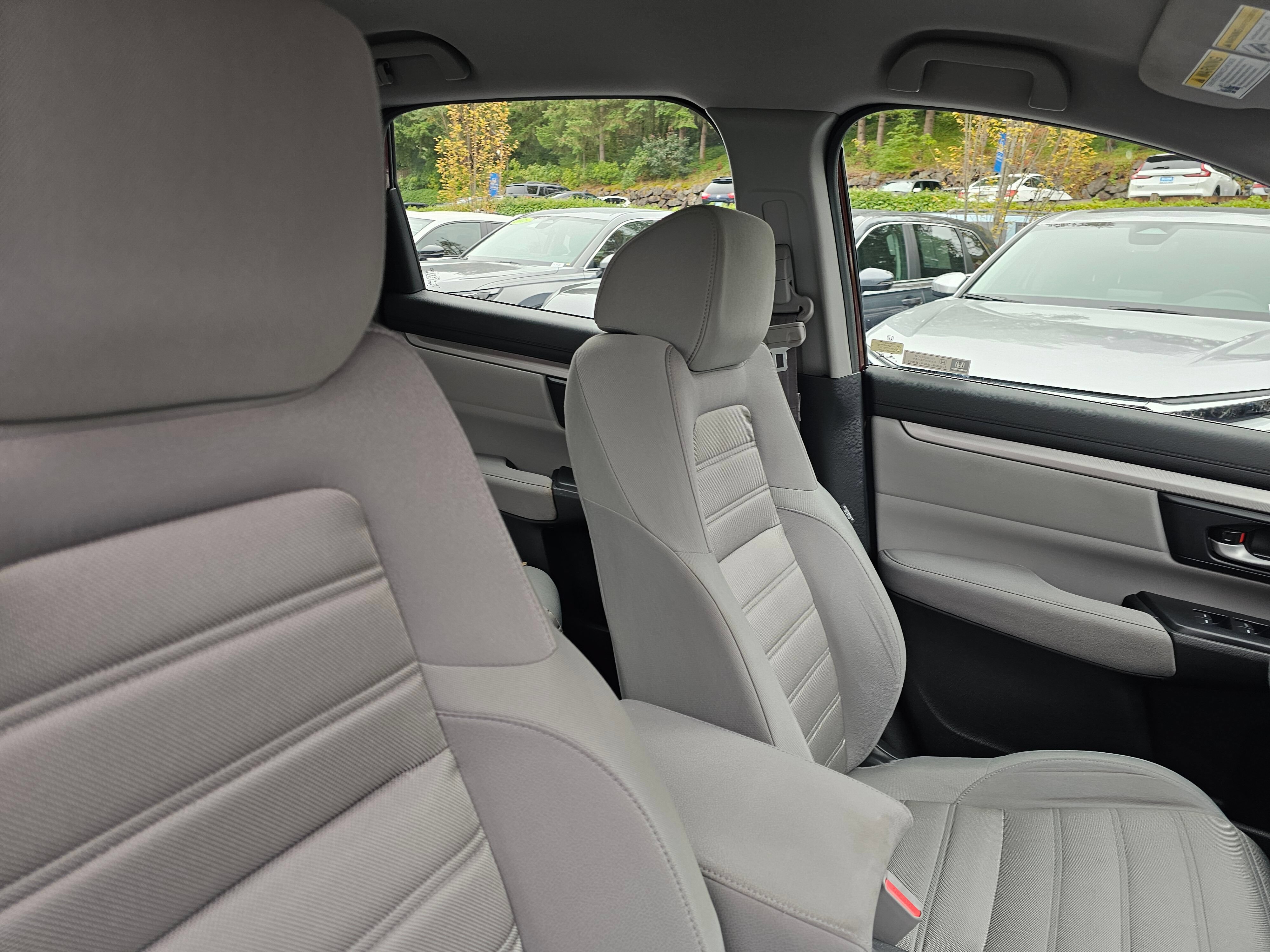 Used 2018 Honda CR-V LX image 11