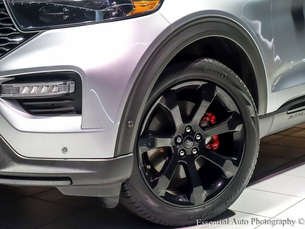 Used 2021 Ford Explorer ST w/ ST Street Pack image 4