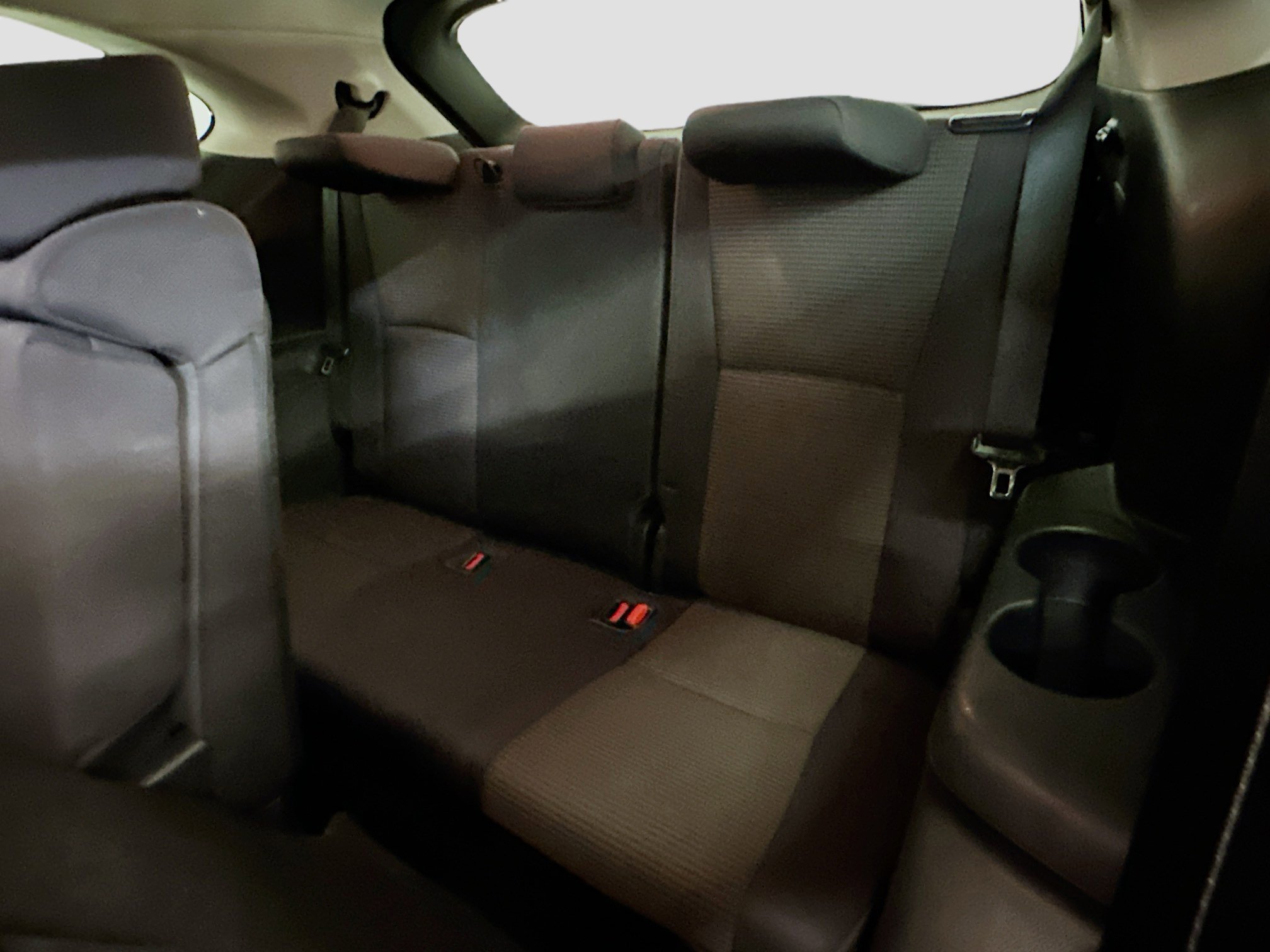 Used 2023 Toyota Highlander LE image 30