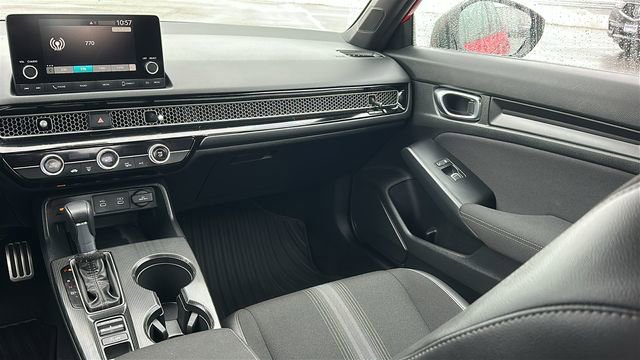Used 2025 Honda Civic Sport image 23