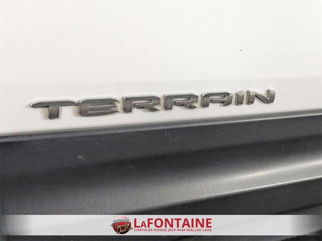 Used 2024 GMC Terrain SLT image 10
