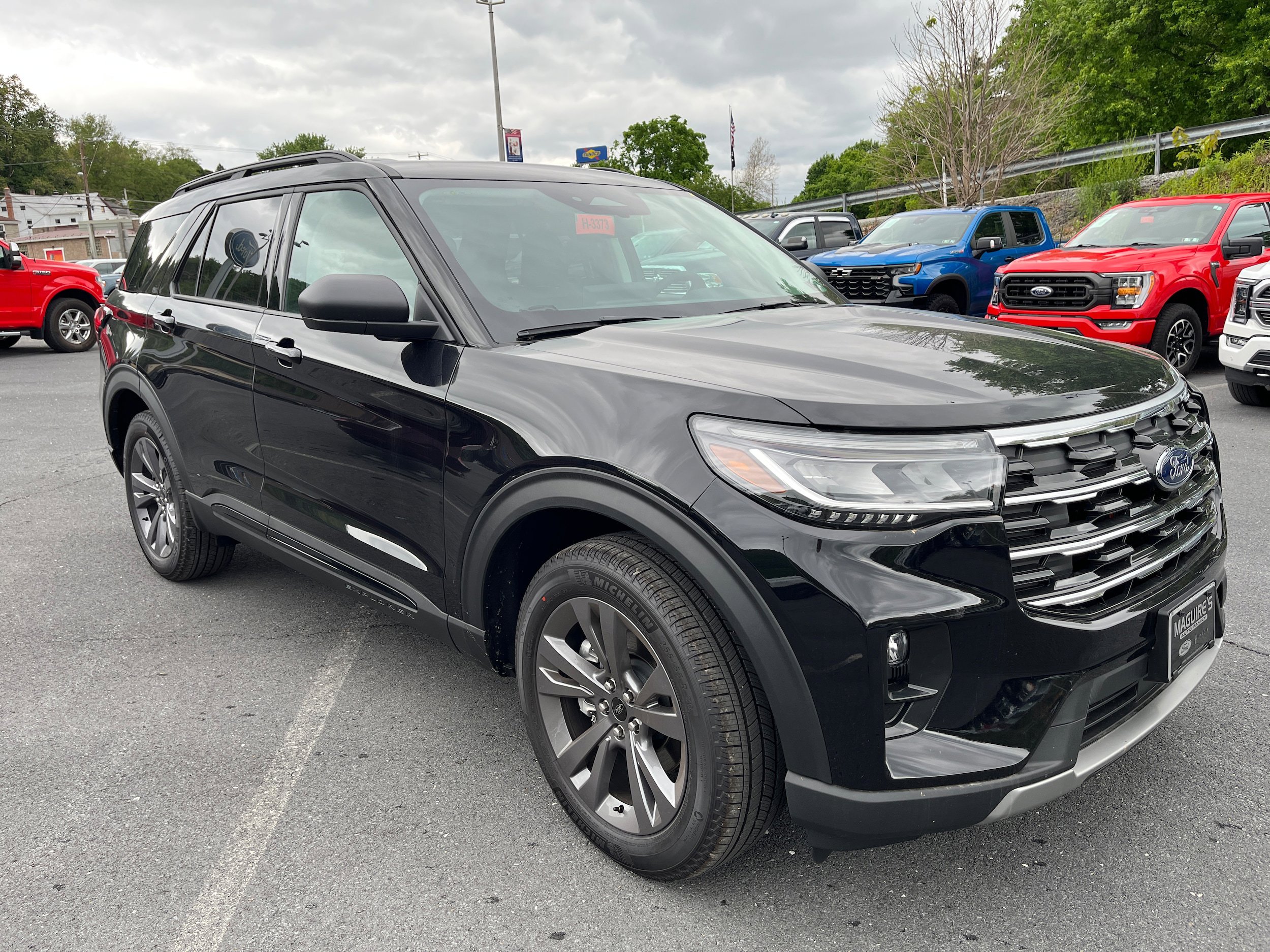 New 2026 Ford Explorer Active w/ Active Comfort Package AWD/4WD image 3
