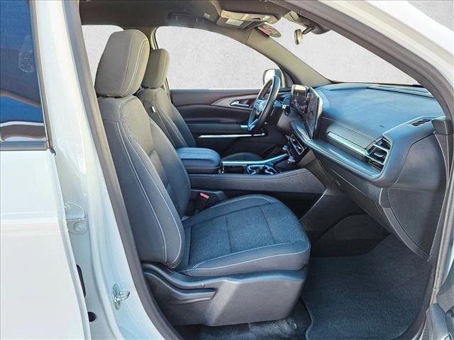 Used 2024 Chevrolet Traverse LT image 22