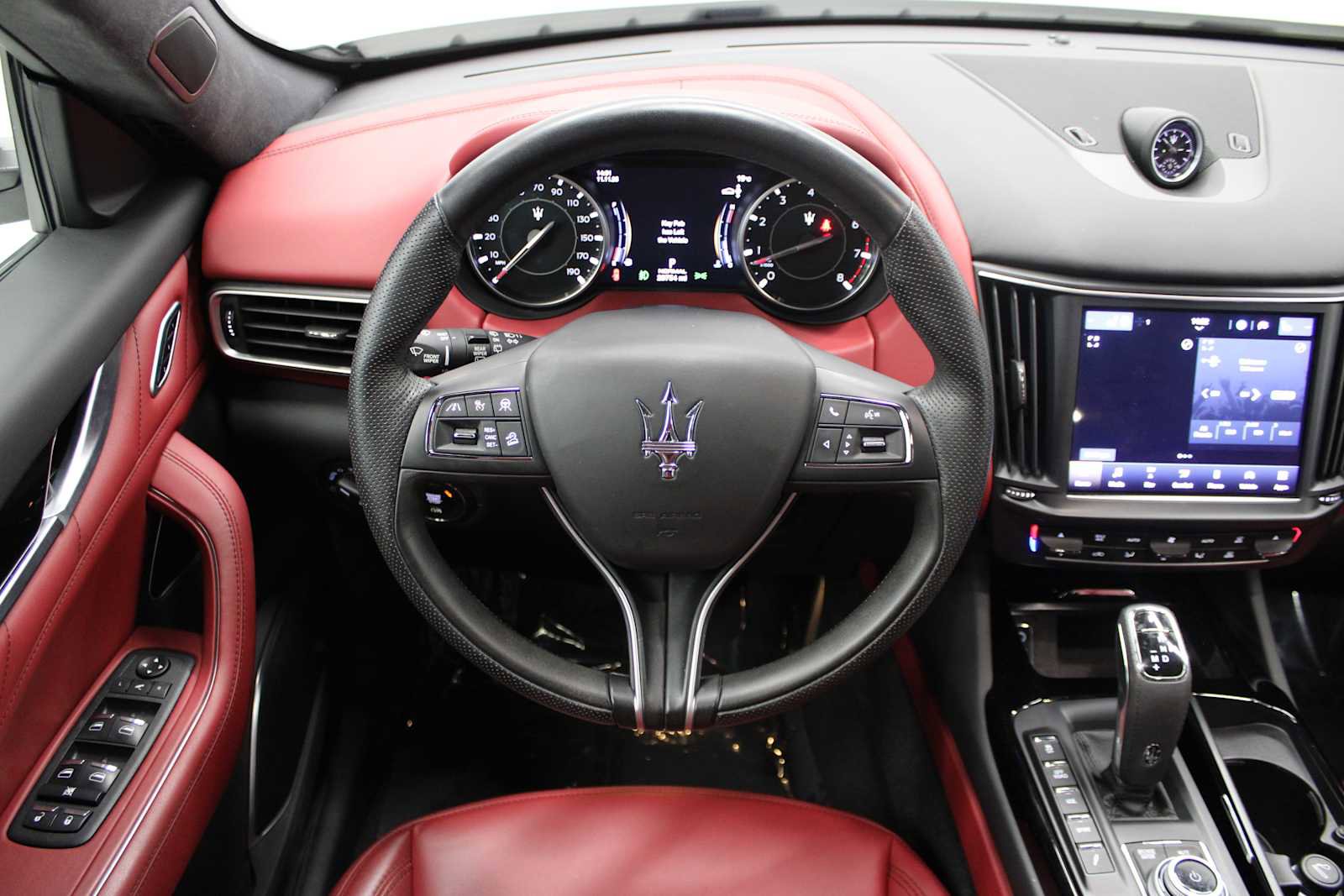 Used 2022 Maserati Levante GT image 17