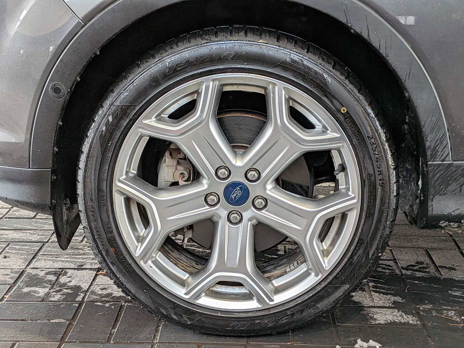 Used 2019 Ford Escape Titanium image 13