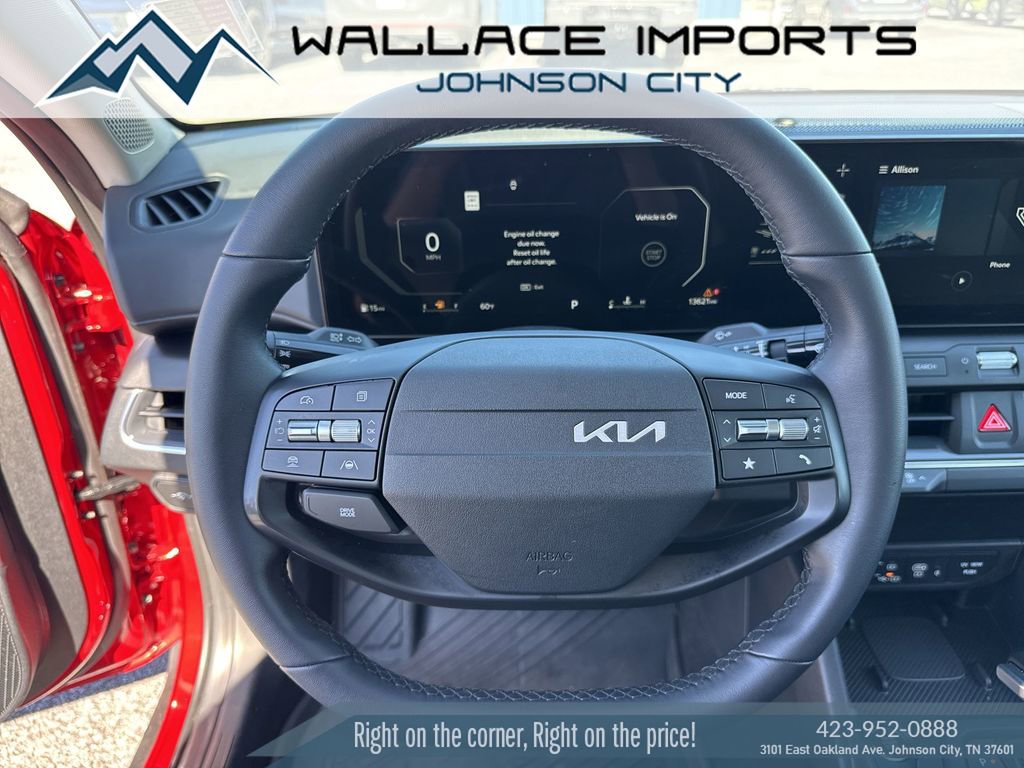 Used 2025 Kia K4 EX image 27