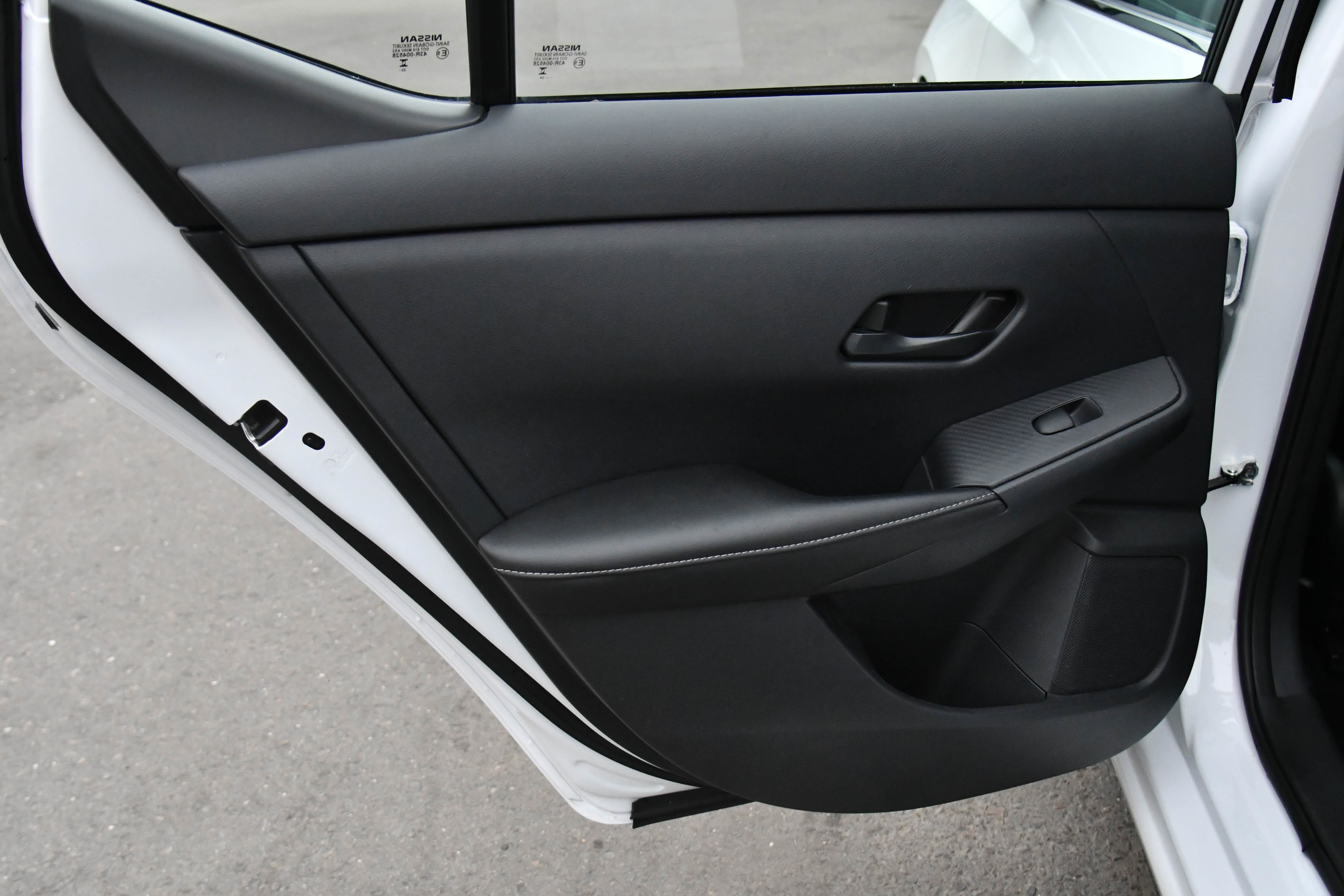 Used 2024 Nissan Sentra SV image 30