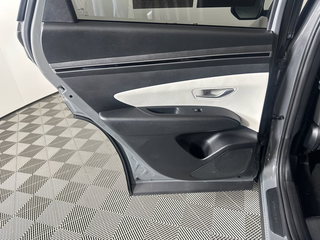 Used 2024 Hyundai Tucson SE image 21
