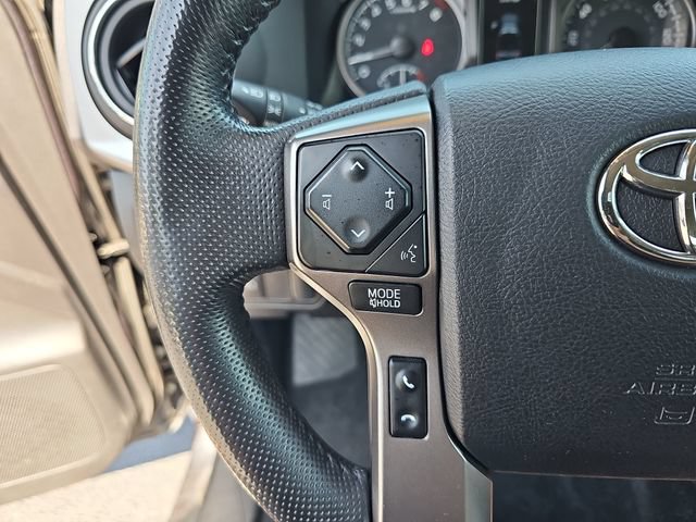 Used 2022 Toyota Tacoma SR5 w/ Technology Package RWD image 19