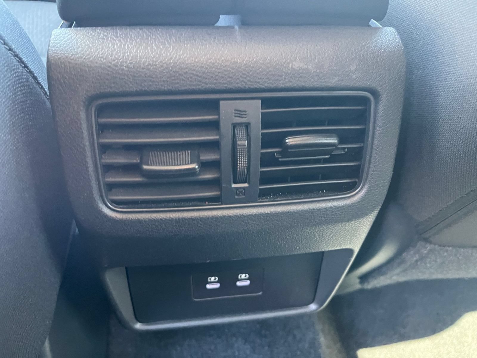 Used 2025 Nissan Rogue SV AWD/4WD image 24