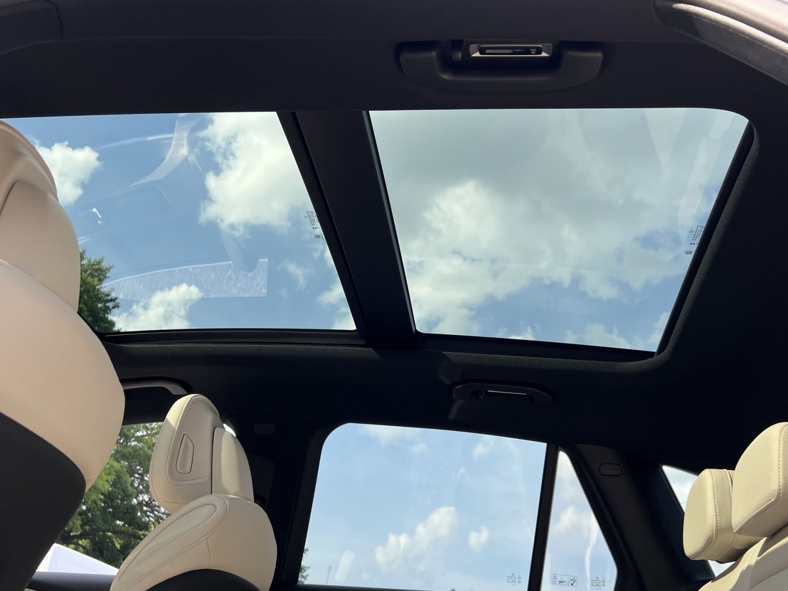 New 2026 Mercedes-Benz GLC 300 4MATIC image 29