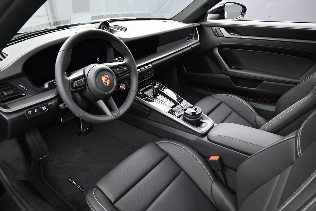 New 2026 Porsche 911 Carrera RWD image 4