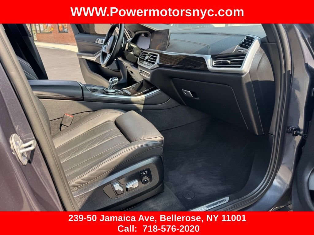Used 2021 BMW X5 M50i w/ Executive Package AWD/4WD image 28