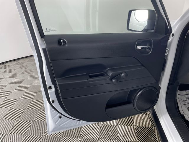 Used 2014 Jeep Patriot Sport FWD image 14