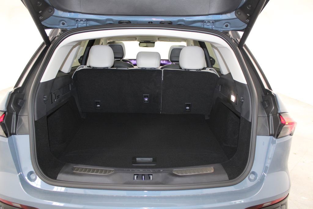 New 2026 Lincoln Nautilus Premier w/ Equipment Group 102A image 15