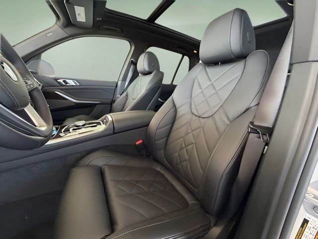 New 2026 BMW X5 xDrive40i w/ Premium Package AWD/4WD image 16