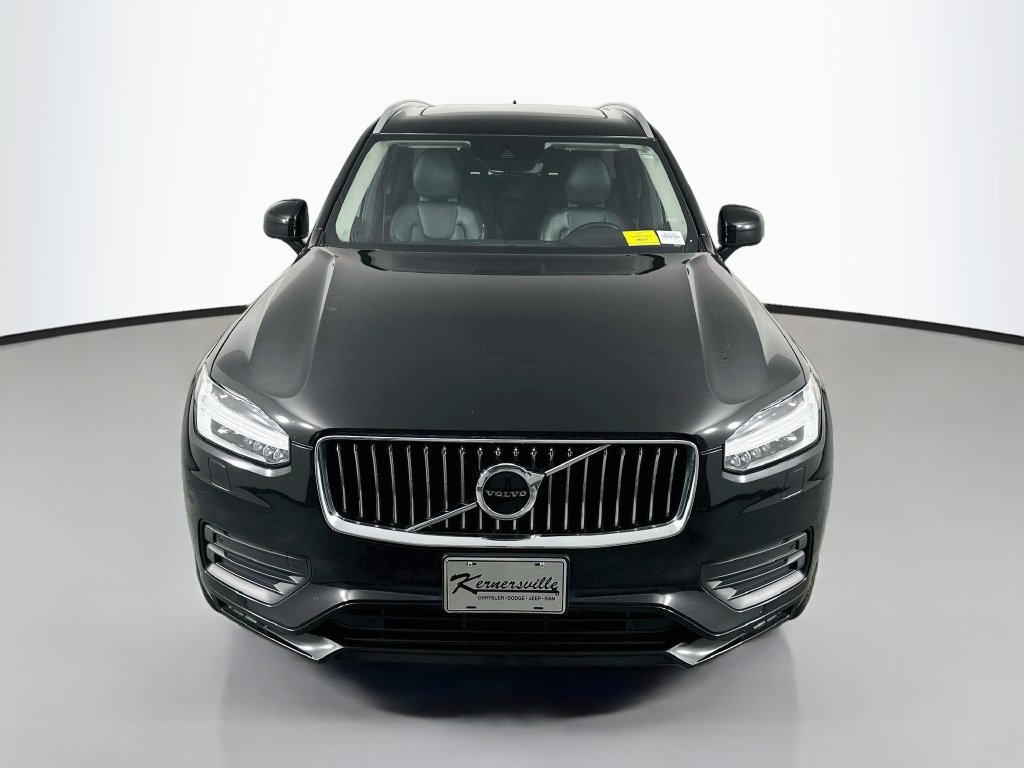 Used 2021 Volvo XC90 T6 Momentum w/ Climate Package AWD/4WD image 2