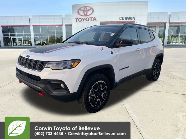 Used 2026 Jeep Compass Trailhawk image 12