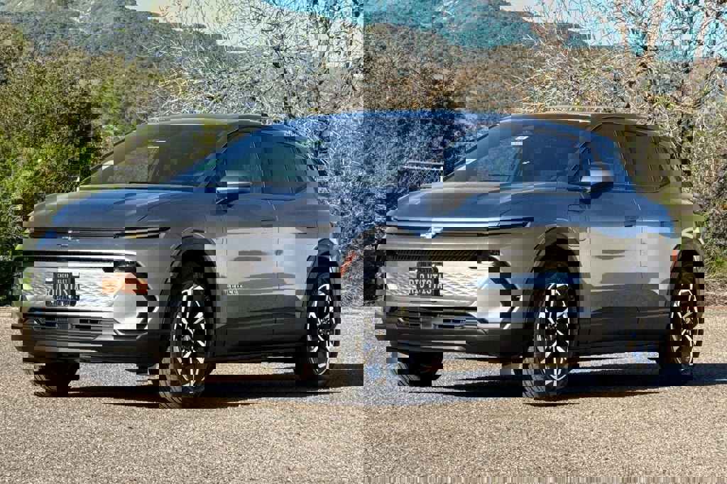 New 2026 Chevrolet Equinox EV LT image 8