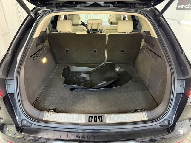 Used 2020 Lincoln Nautilus Reserve w/ Cargo Utility Package AWD/4WD image 9