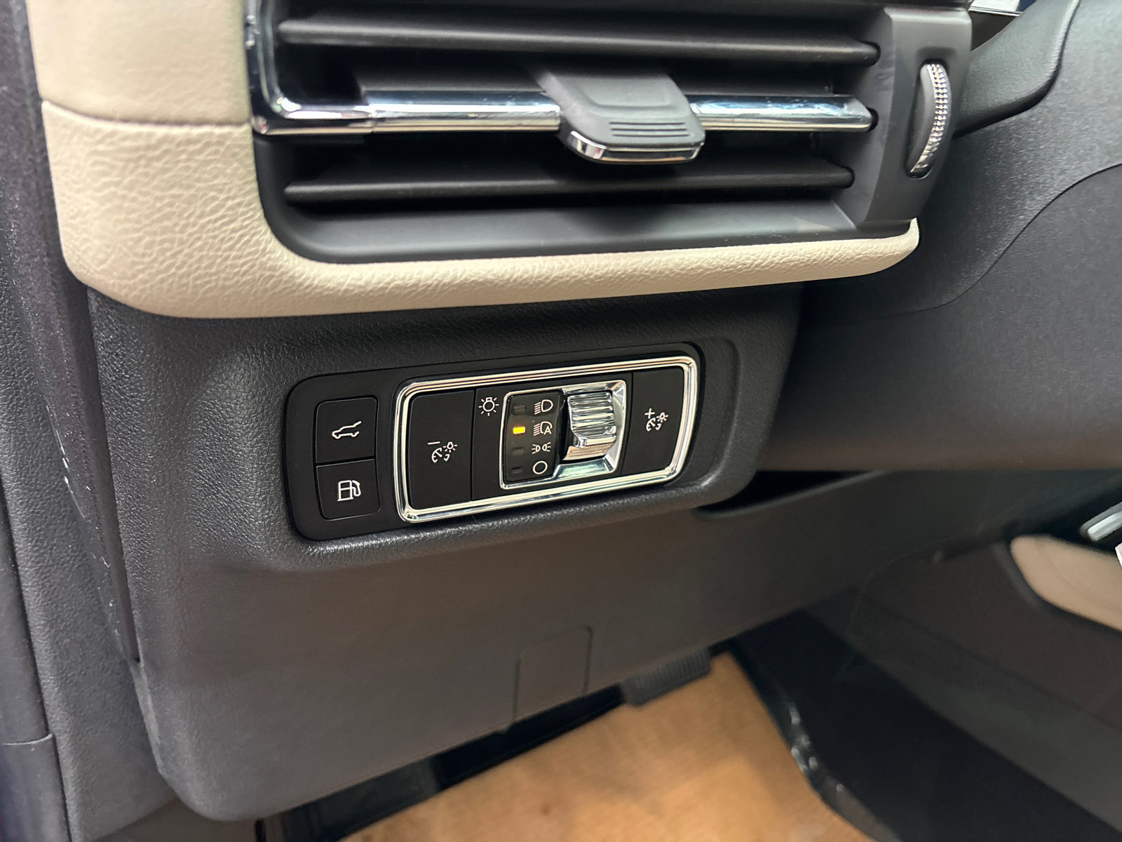 New 2026 Lincoln Corsair Grand Touring image 14