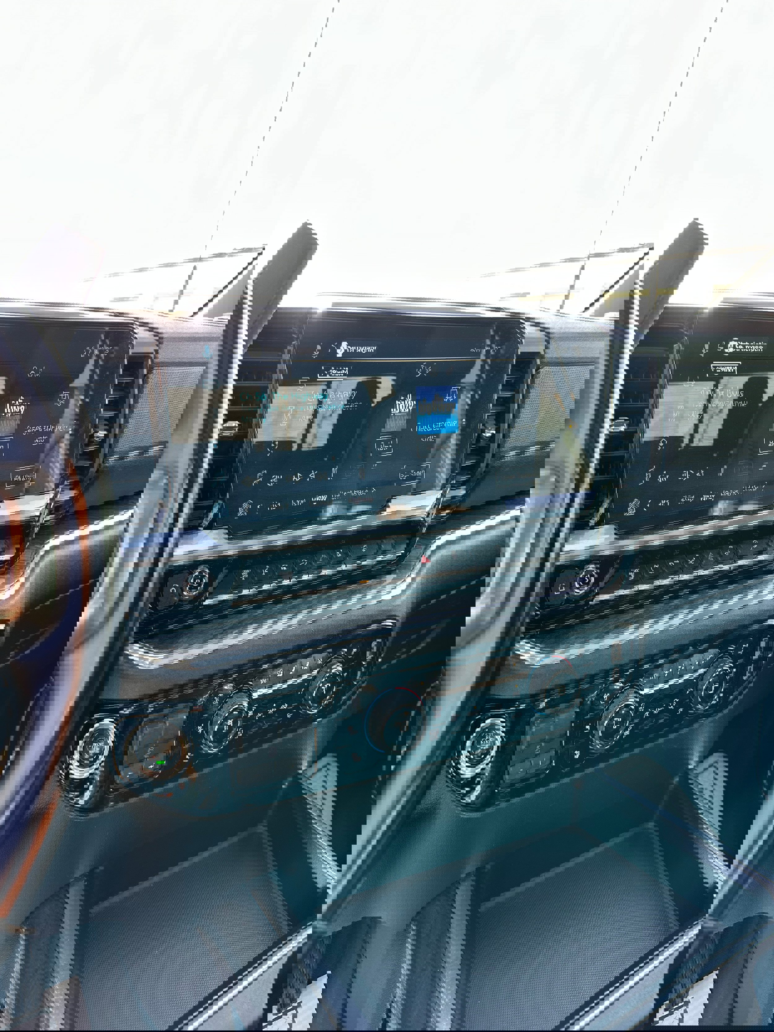 Used 2024 Chevrolet Silverado 2500 LTZ w/ LTZ Plus Package image 11