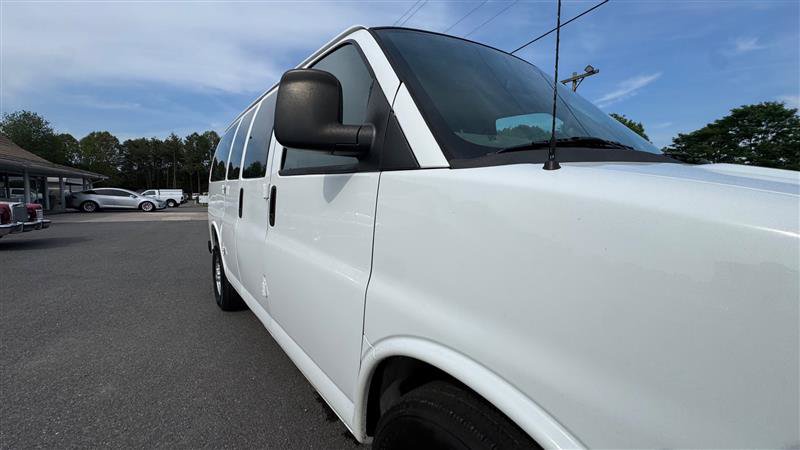 Used 2017 Chevrolet Express 2500 LS RWD image 19