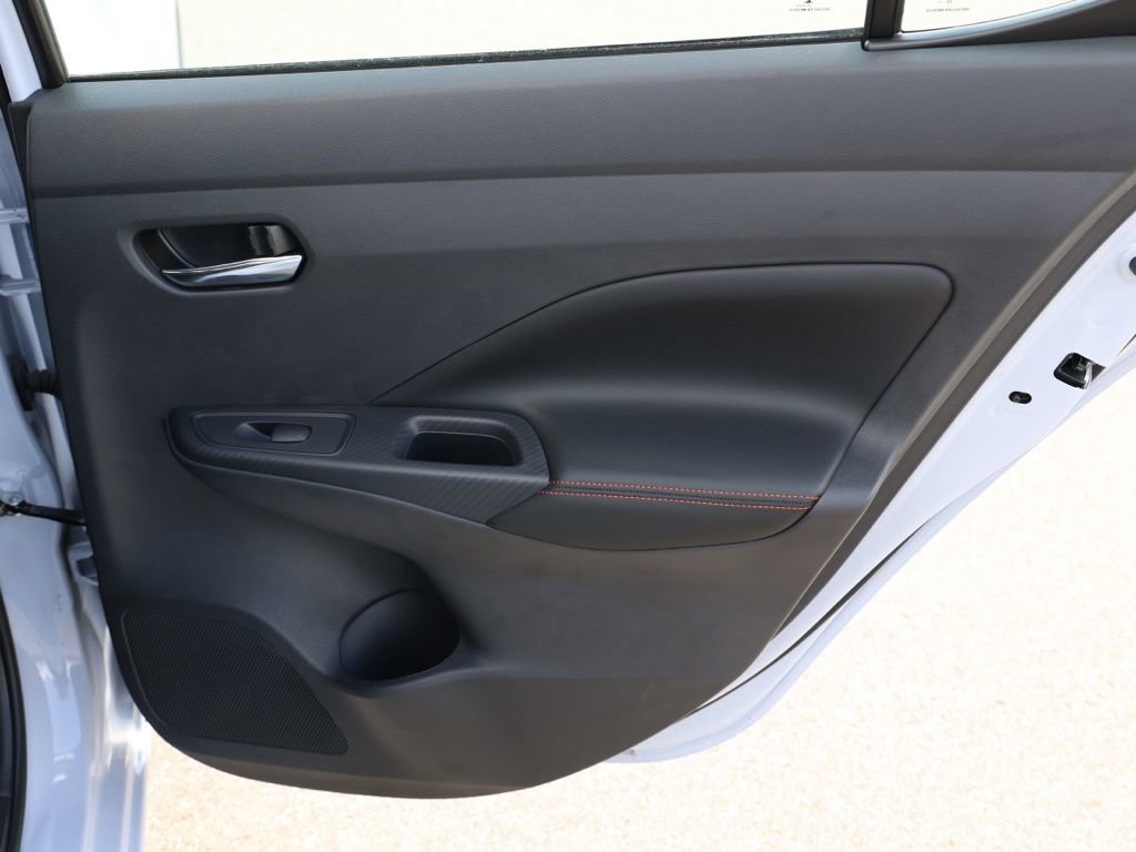 New 2025 Nissan Versa SR image 18