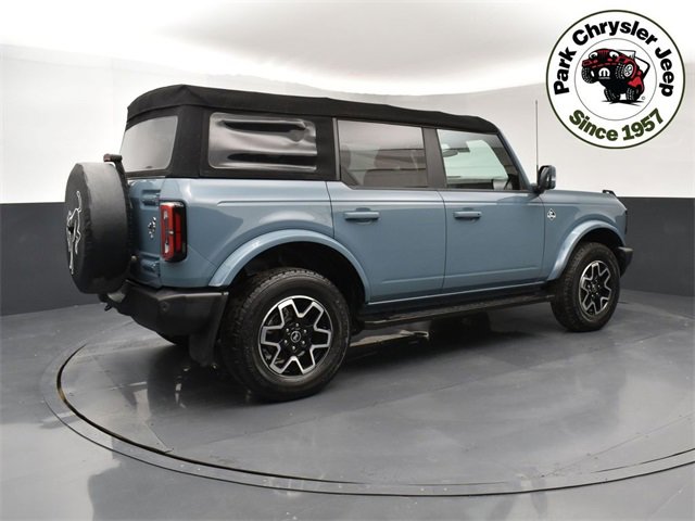 Used 2022 Ford Bronco Outer Banks image 6
