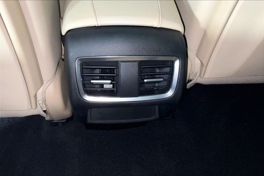Used 2024 Acura RDX SH-AWD image 34