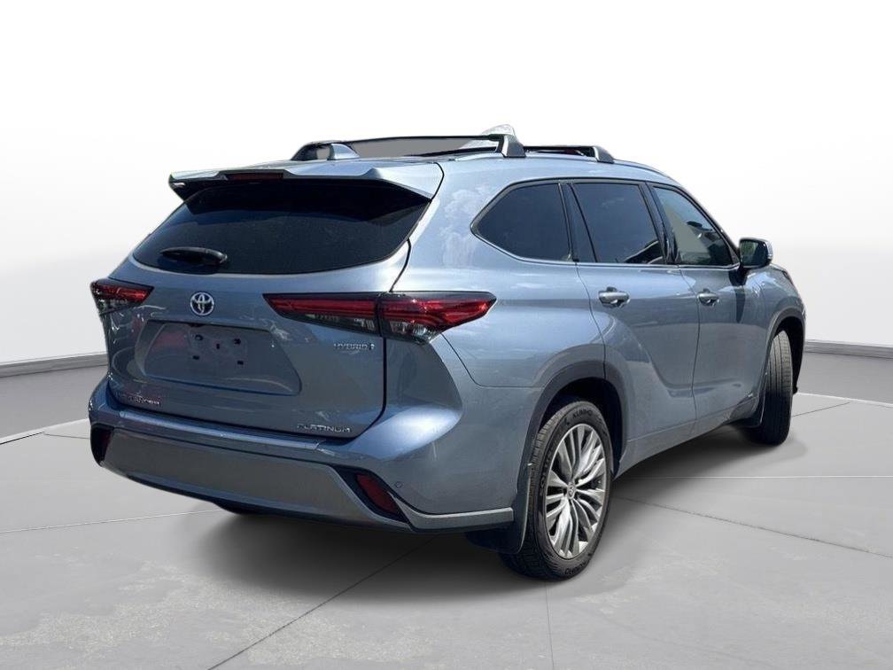 Used 2022 Toyota Highlander Platinum AWD/4WD image 6