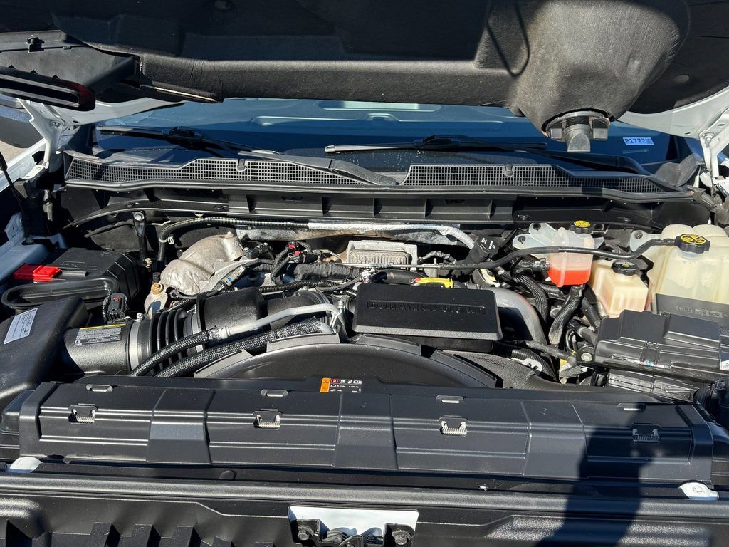 Used 2021 Chevrolet Silverado 3500 LT image 9