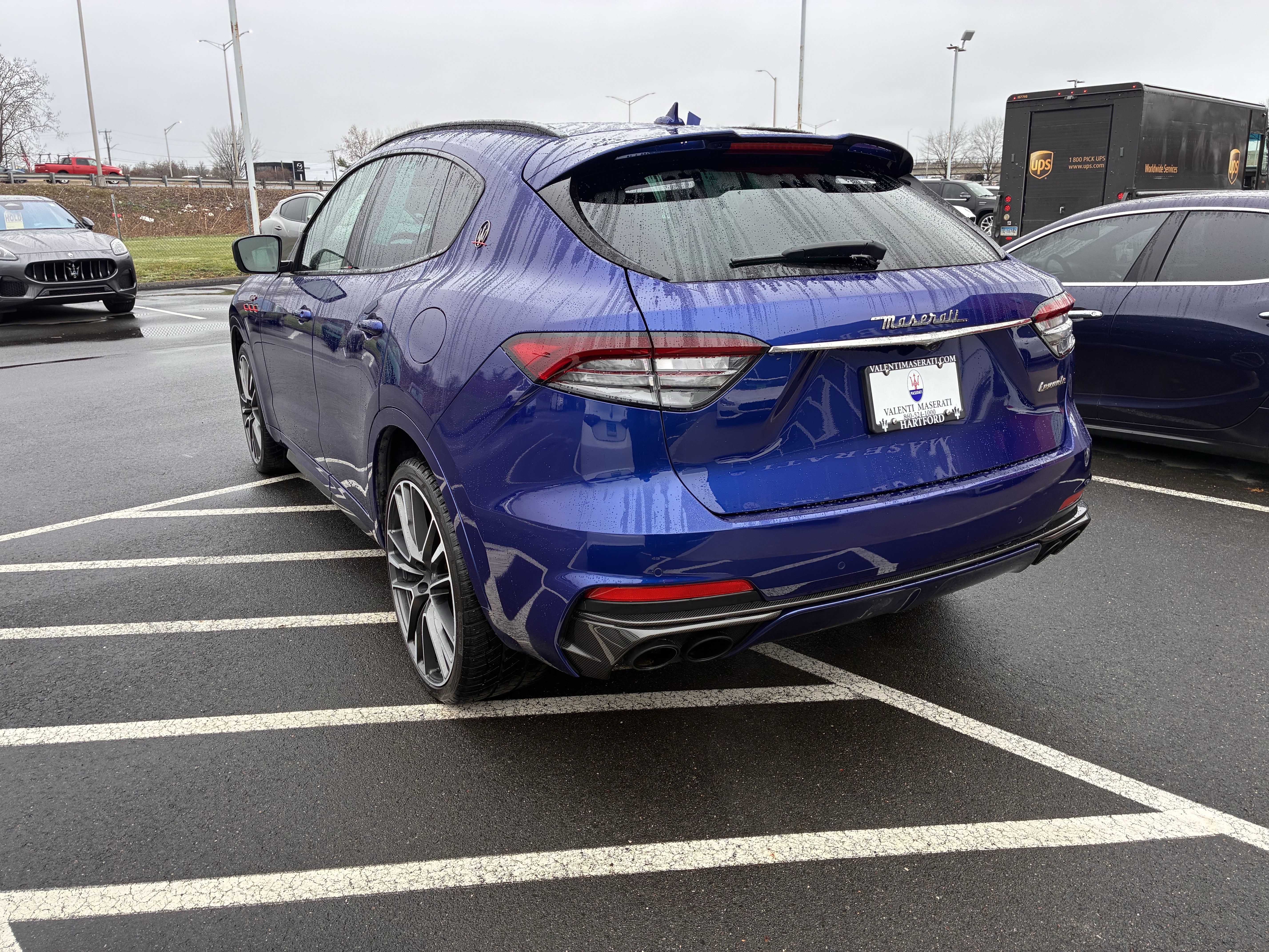 Used 2021 Maserati Levante Trofeo image 9