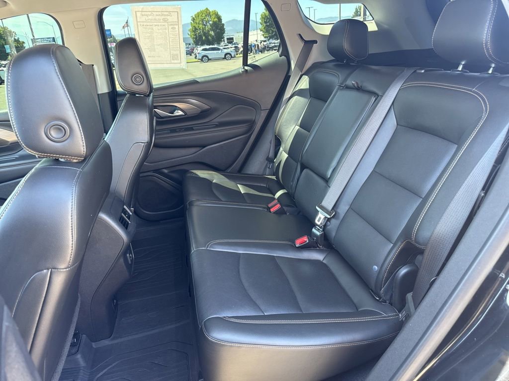 Used 2021 GMC Terrain SLT w/ Infotainment Package II AWD/4WD image 11