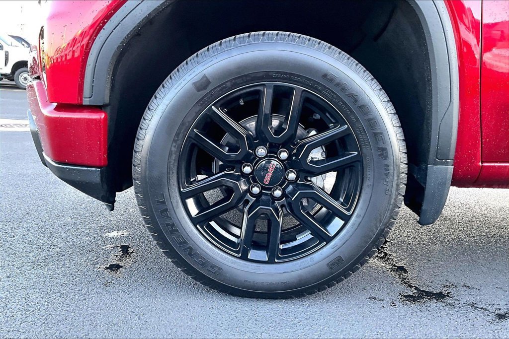 Used 2023 GMC Sierra 1500 Elevation AWD/4WD image 9