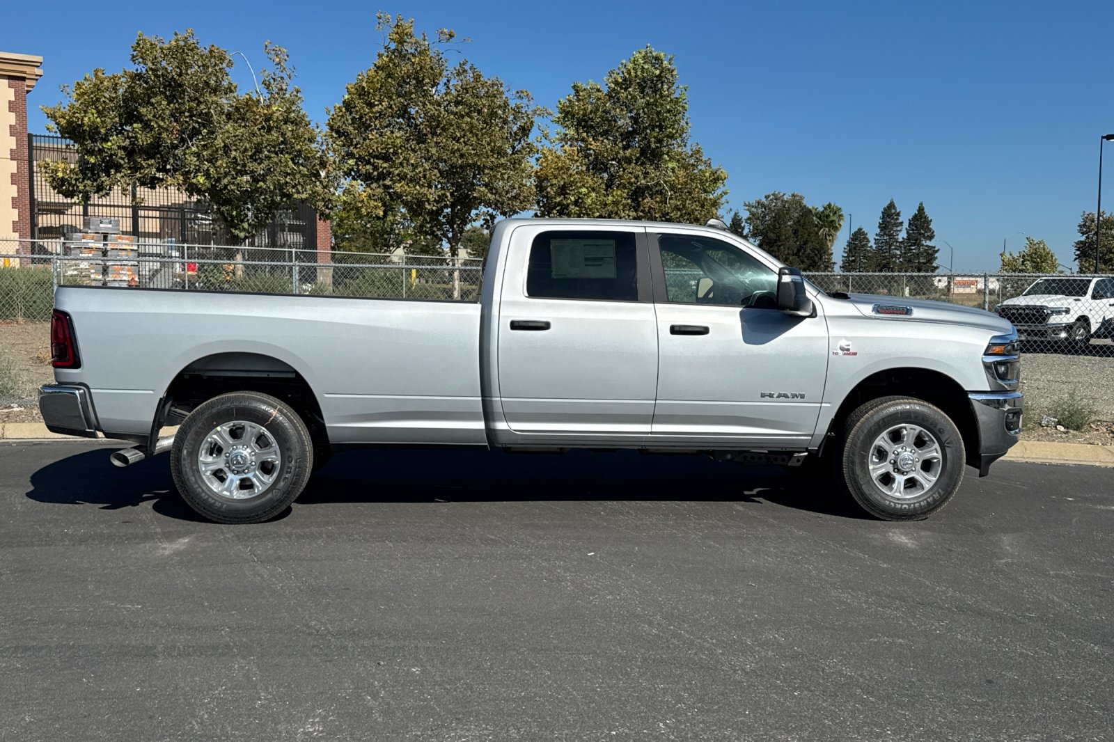 New 2026 RAM 3500 Big Horn AWD/4WD image 2
