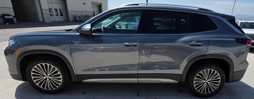 Certified 2026 Volkswagen Tiguan S FWD image 6