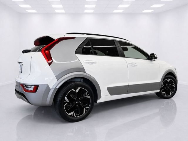 Used 2023 Kia Niro Wave w/ Wave Preserve Package FWD image 7