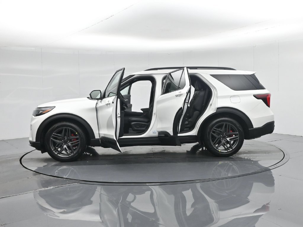 New 2026 Ford Explorer ST w/ Sun And Sound Package AWD/4WD image 37