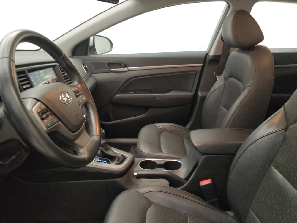 Used 2017 Hyundai Elantra Limited w/ Limited Tech Package 04 image 17