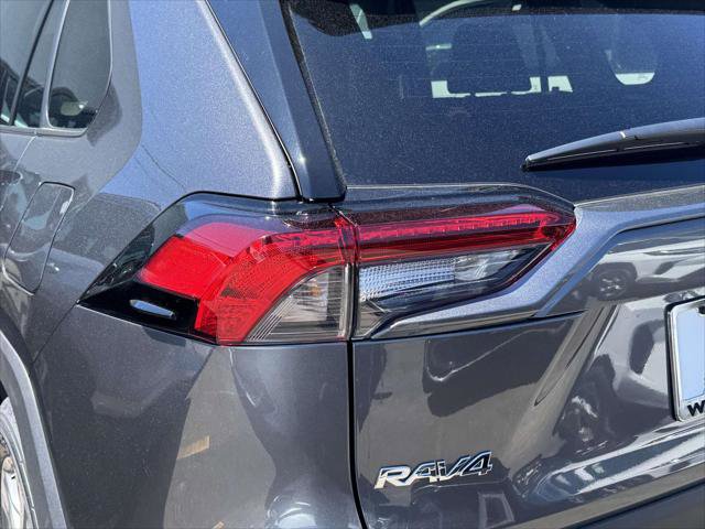 Certified 2025 Toyota RAV4 XLE AWD/4WD image 10