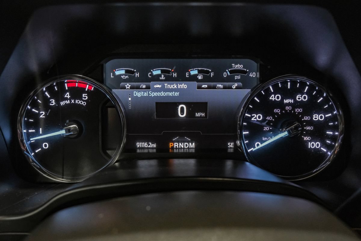 Used 2022 Ford F250 Platinum w/ FX4 Off-Road Package AWD/4WD image 19