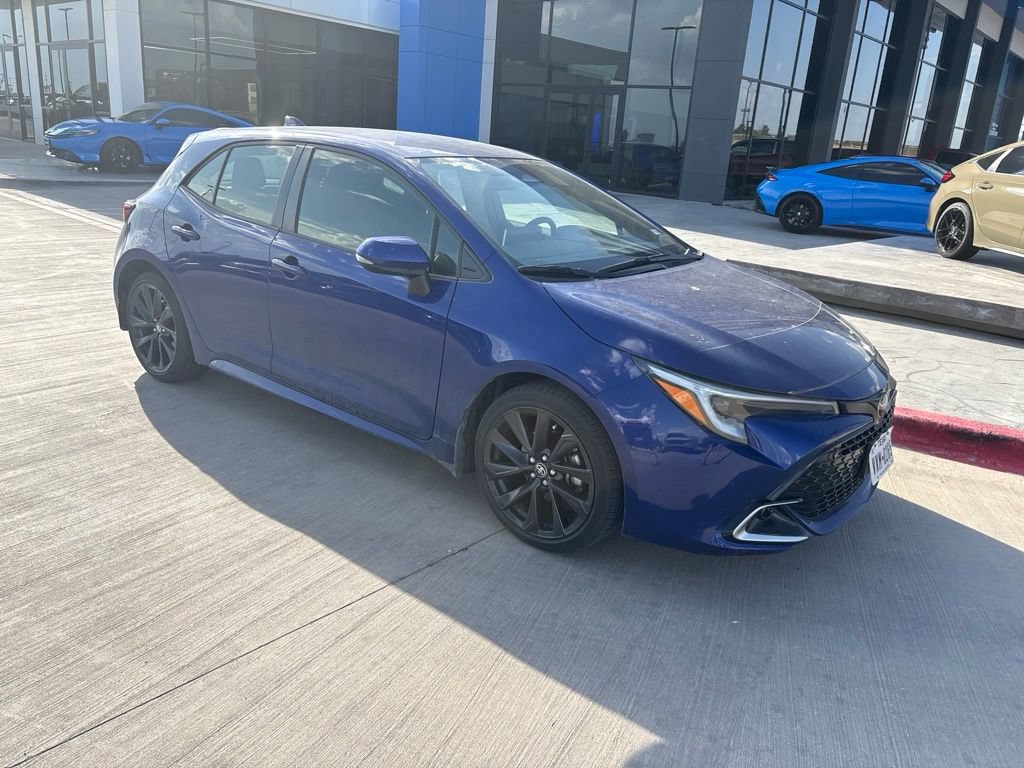 Used 2025 Toyota Corolla XSE FWD image 33