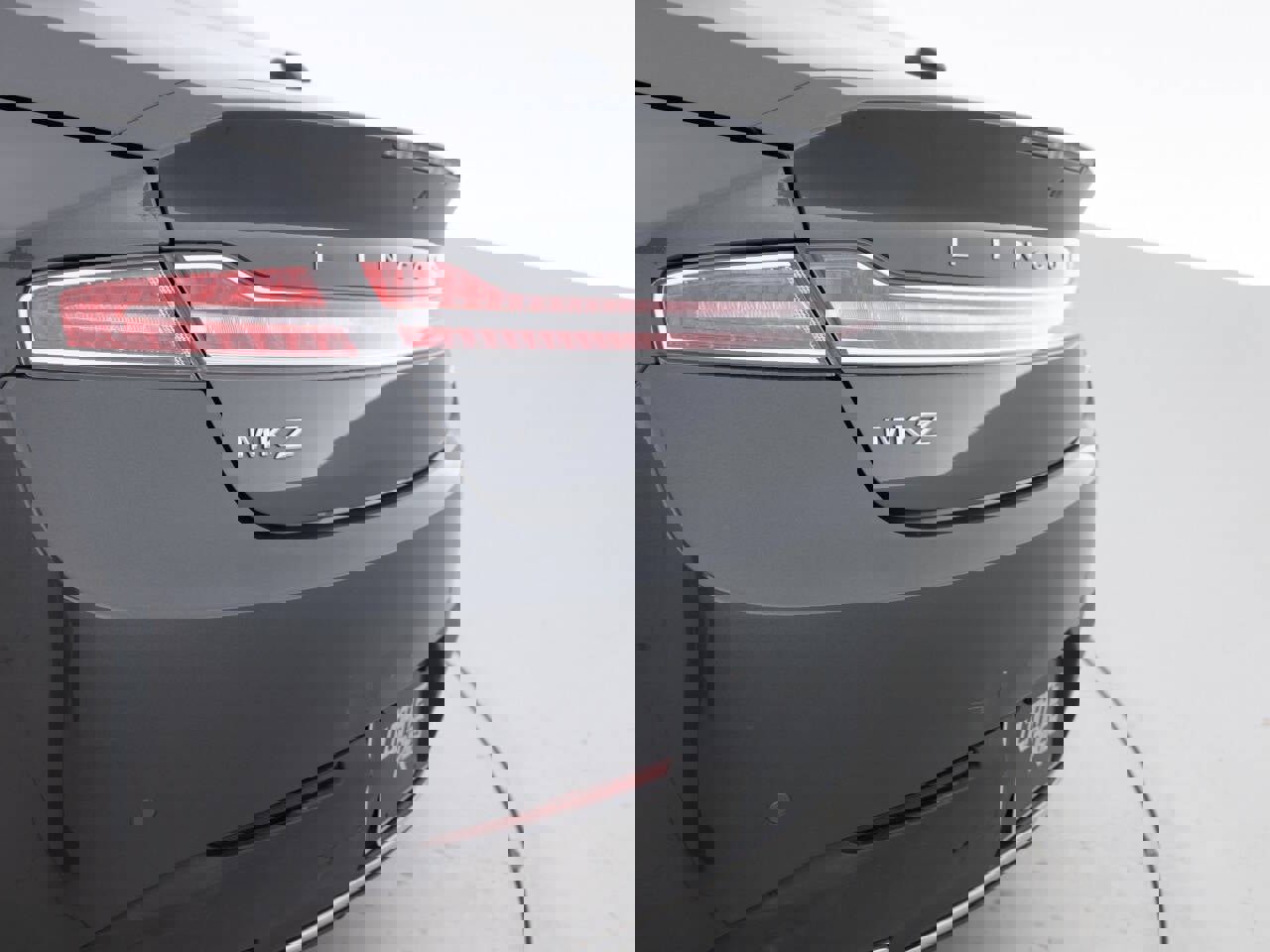 Used 2017 Lincoln MKZ Premiere image 16