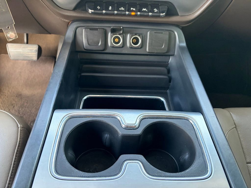 Used 2022 Toyota Tundra SR5 w/ SR5 Convenience Package image 29